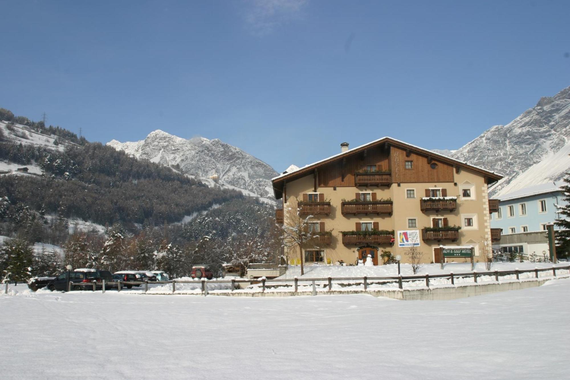 Alpi & Golf Hotel Bormio Exteriör bild