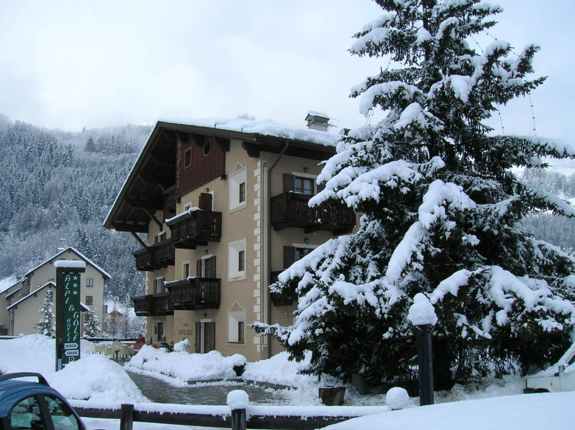 Alpi & Golf Hotel Bormio Exteriör bild