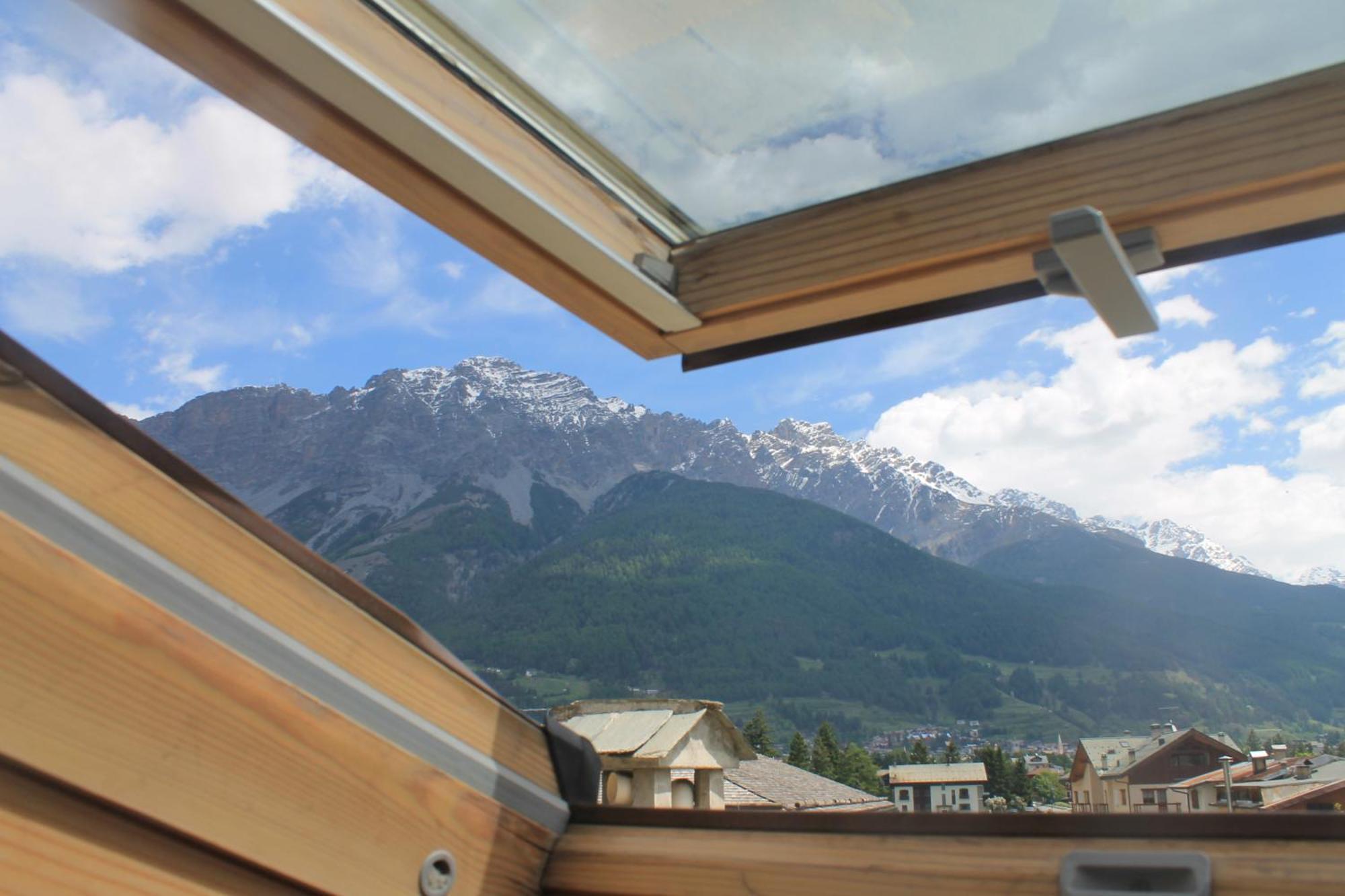 Alpi & Golf Hotel Bormio Rum bild